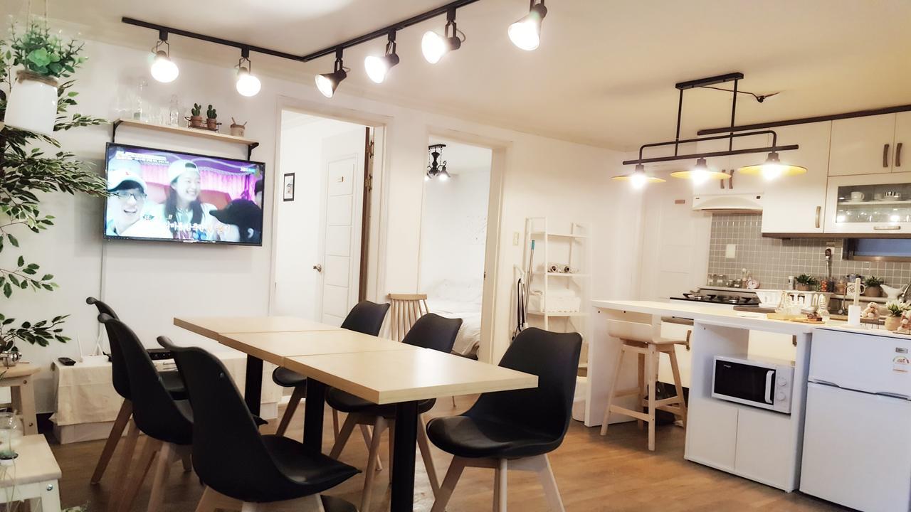 Hongdae Mainstreet Two Room House سيول المظهر الخارجي الصورة
